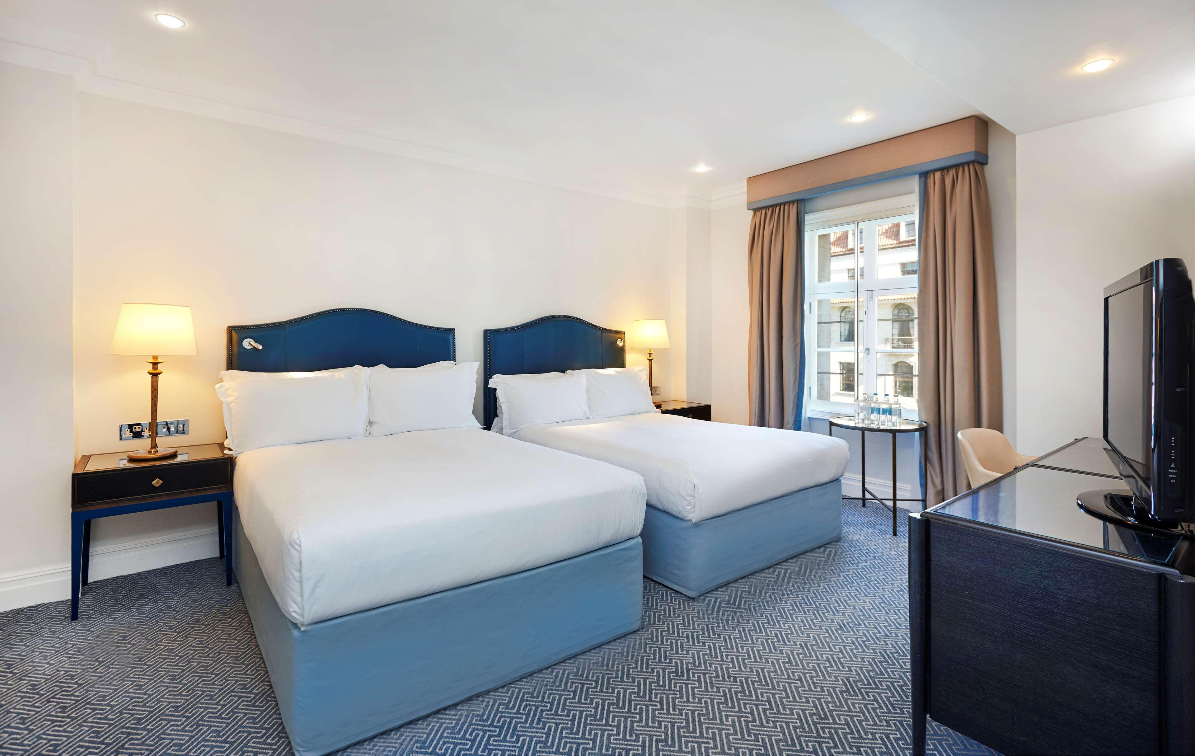 The Waldorf Hilton Отель Лондон